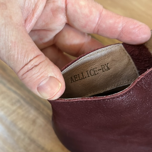 NEW Spring Step Aellice Bordeaux Soft Leather Zip Boots SZ 42/10.5-11 - Picture 3 of 6